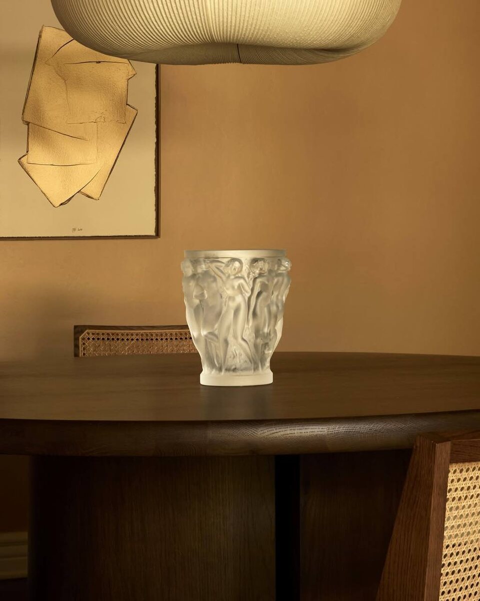 Декор вне времени: как хрусталь Lalique наполняет пространство светом и роскошью