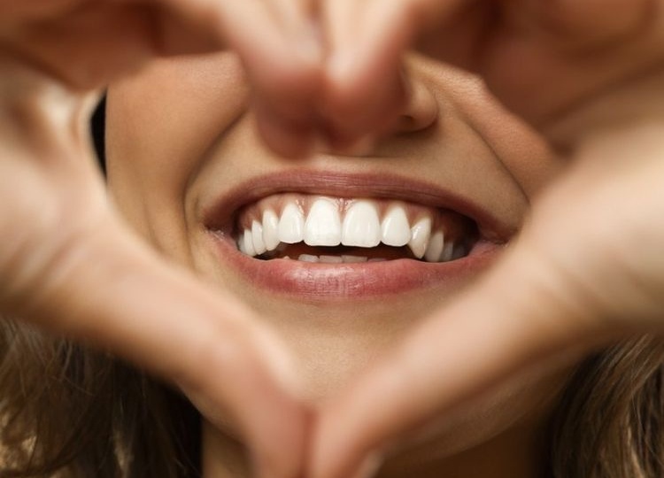 Наука за тюбиком: ключевые ингредиенты для ухода за полостью рта