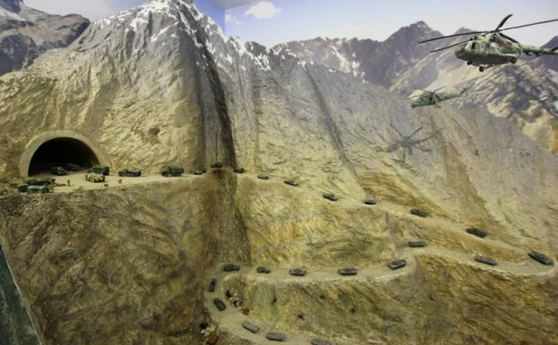 Афган. Яблоки и Гвоздика