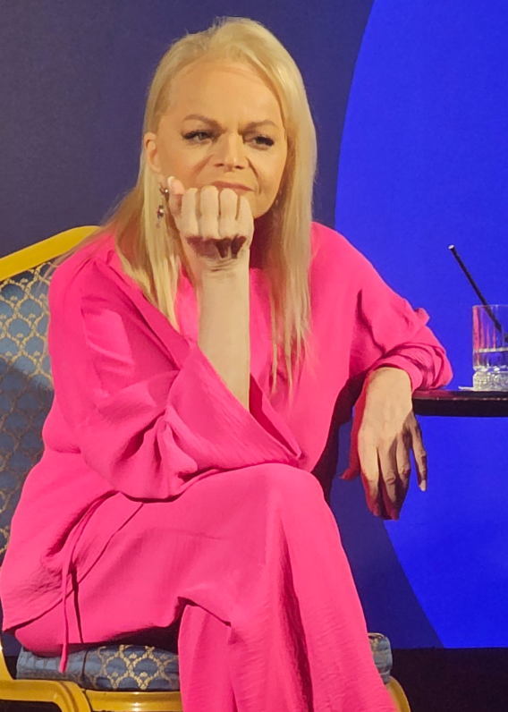 Лариса Долина