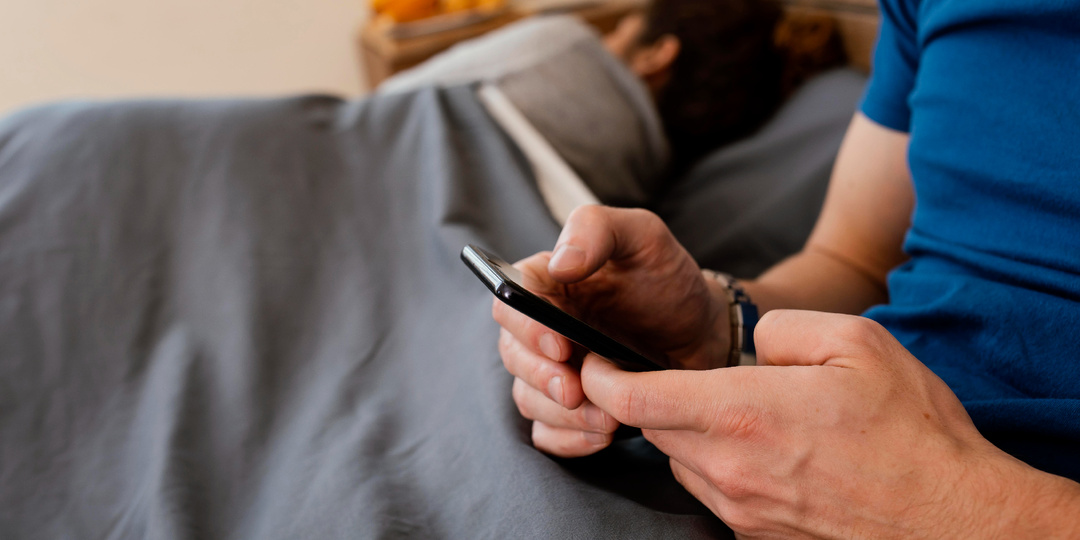 Тревожная лента перед сном: как понять, что смартфон вредит вашему здоровью