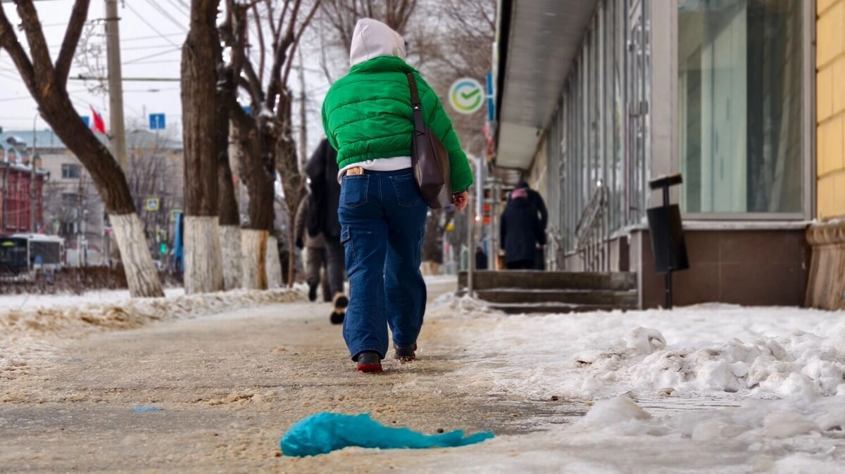    В Ворошиловском районе тротуары обработаны лишь на главных улицах   novostivolgograda.ru