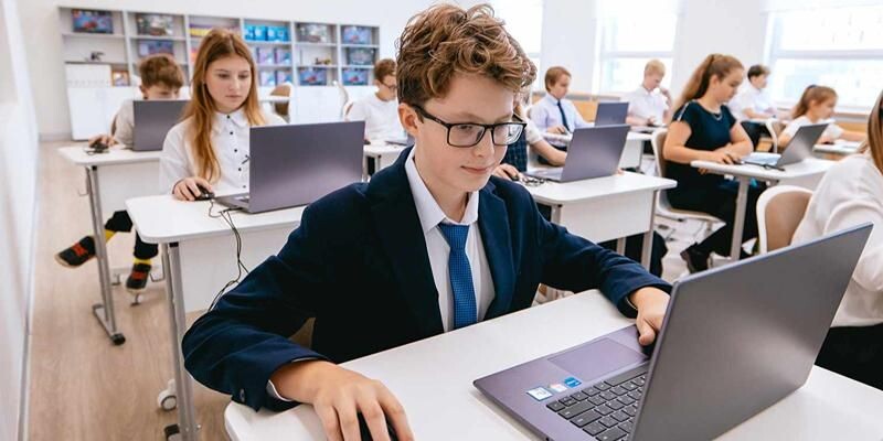 Московским школьникам организовали свою биржу: обучающие игры и приложения Института образования ВШЭ теперь доступны в «МЭШ»