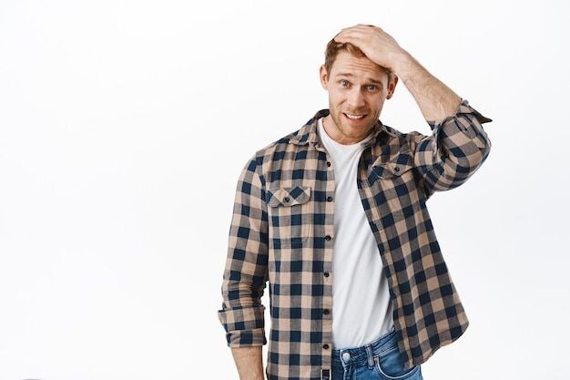 Только не говори, что ты забыл купить ей подарок на 14 февраля...