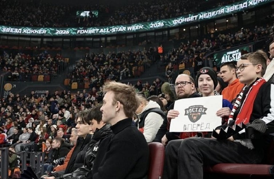    Тысячи человек понаблюдали за зрелищной игрой. Фото: Департамент информполитики Свердловской области