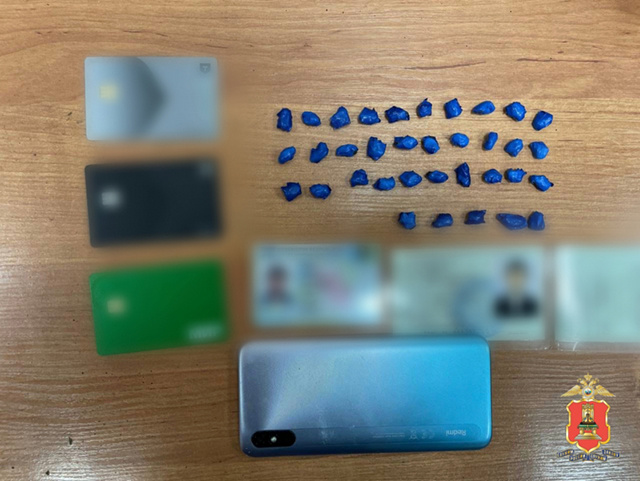 В Тверь «на заработки» приехал иностранец, задержали его с метадоном за сбыт