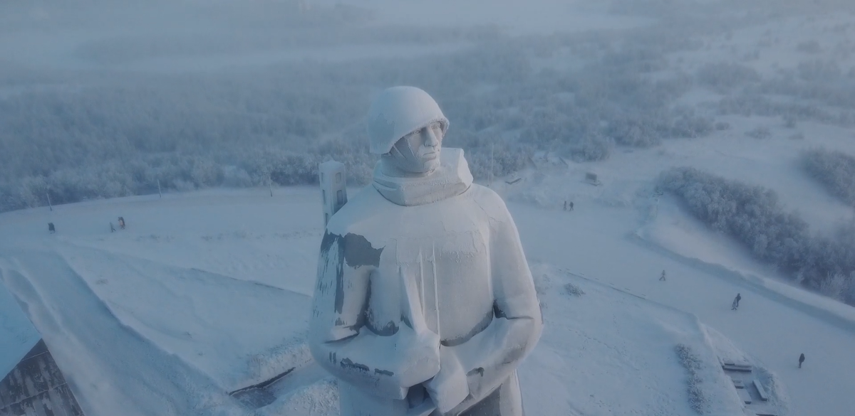 Официальное название мурманского «Алёши» — Мемориальный комплекс «Защитникам Советского Заполярья в годы Великой Отечественной войны» (Источник: Полярная станция (YouTube)