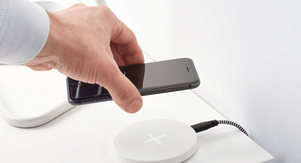 Без проводов — без лишних забот: почему беспроводная зарядка меняет правила игры