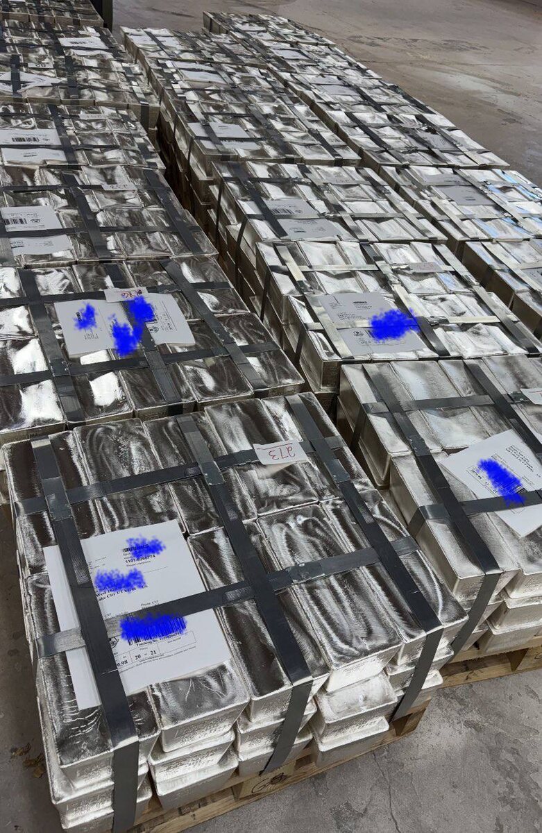 Слитки серебра Дэвида Батехэма