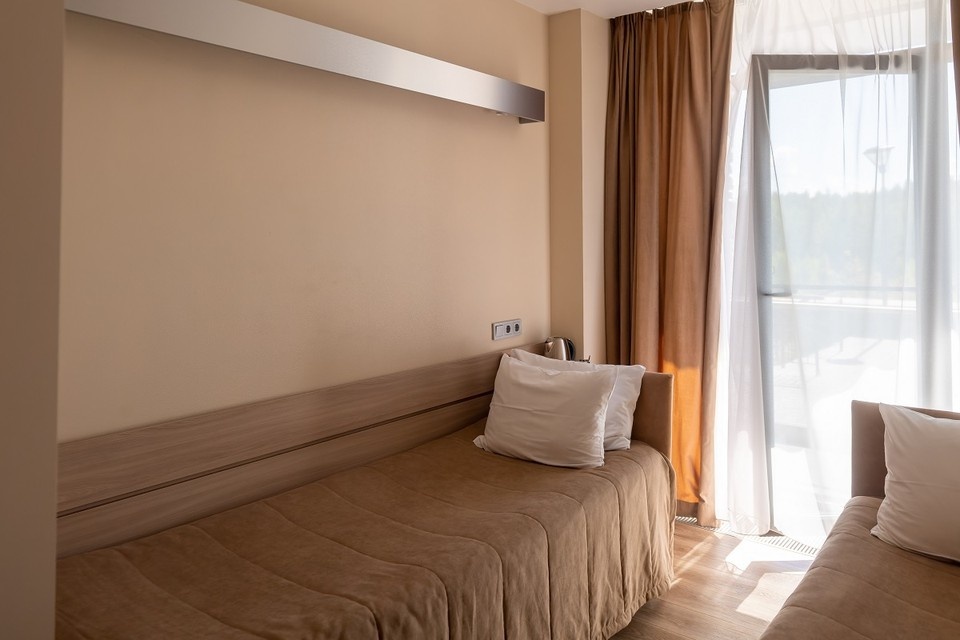    Квартира рассчитана на проживание двух семей с детьми сроком до трех месяцев. Михаил ФРОЛОВ