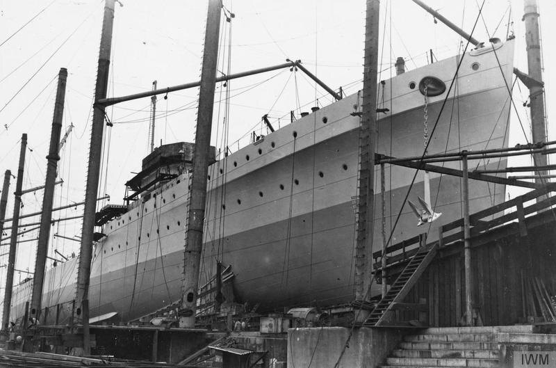 Легкий крейсер «Орион» на стапеле