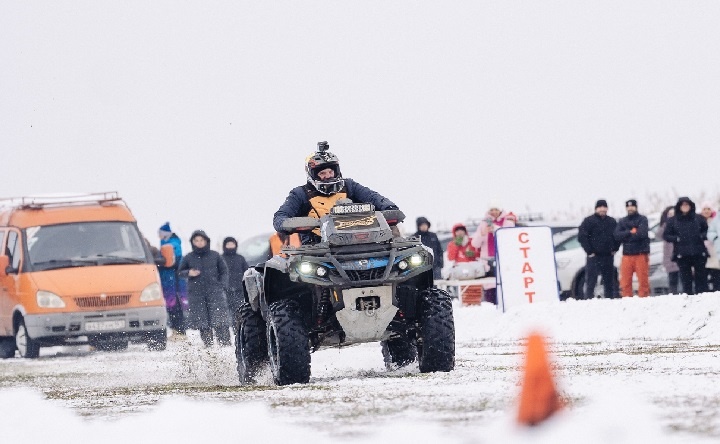 Гоночный заезд. Фото Константина Кретова