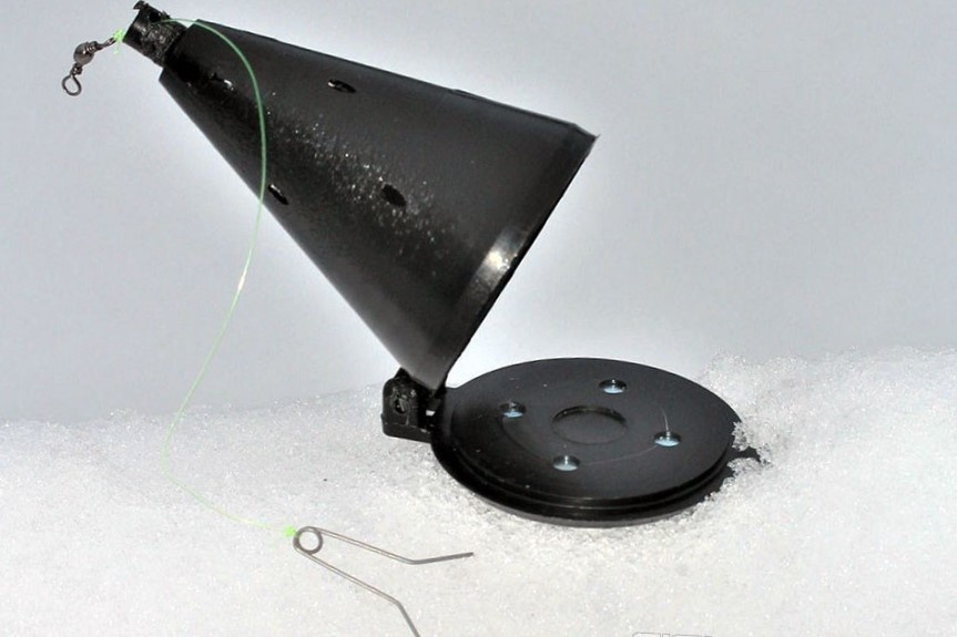 Кормушка для зимней рыбалки