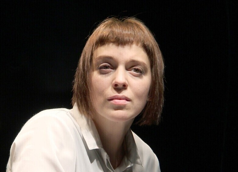     Нелли Уварова