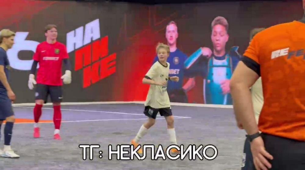     Александр Плющенко. Фигурист …и футболист. Скриншот с видео ТГ-канала «НЕКЛАСИКО» Фотография взята из открытых источников.