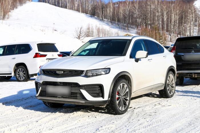 Geely Tugella. Обложка © Shutterstock / FOTODOM / Art Konovalov