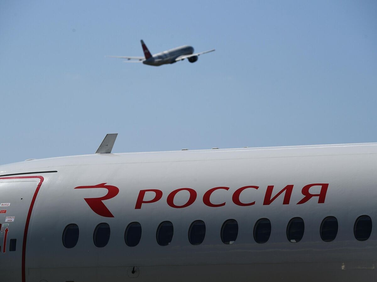    Самолет авиакомпании "Россия" в аэропорту Шереметьево | © РИА Новости / Максим Блинов