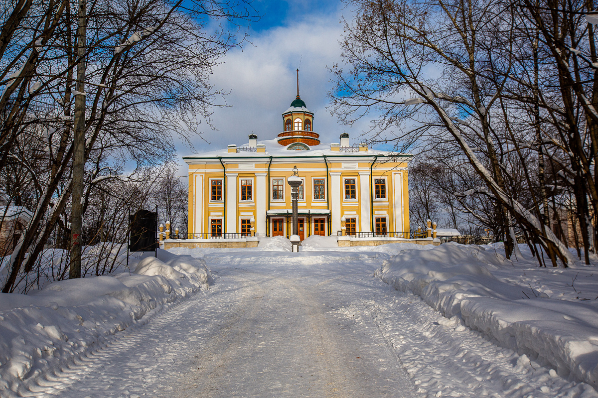 Главный дом усадьбы Кунцево. Москва. Фото автора статьи