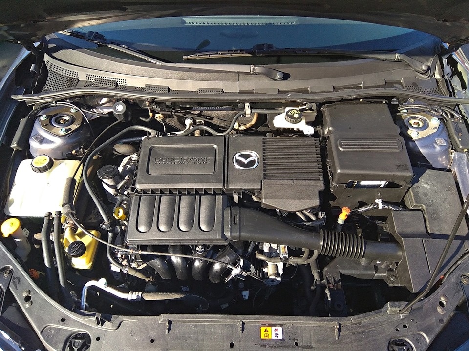 Признаки, которые говорят о том, что пора заменить масло в двигателе: проверьте, нет ли их при работе вашего авто