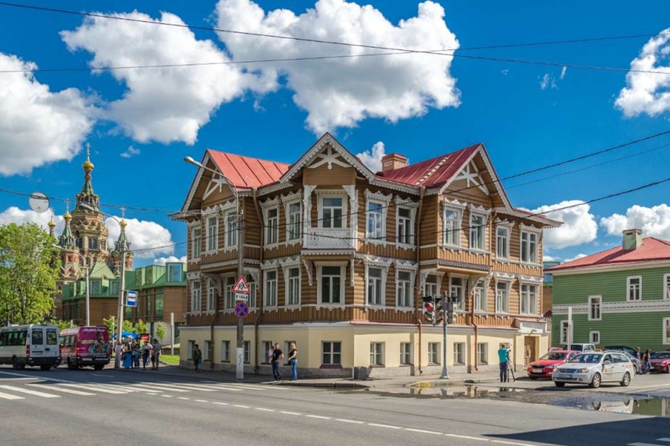    Усадьба расположена в Петергофе. Фото: catalog.lot-online.ru