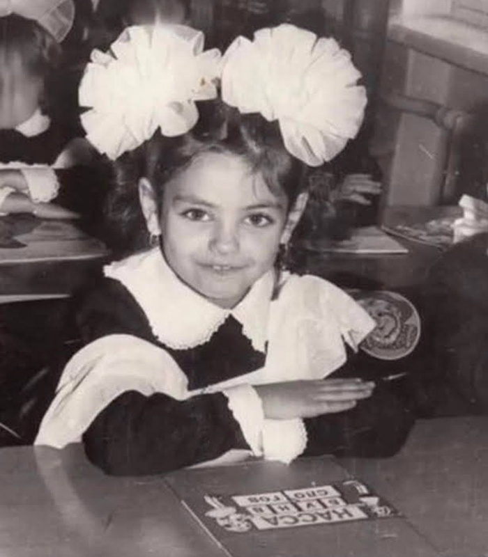 Архивное детское фото Милы