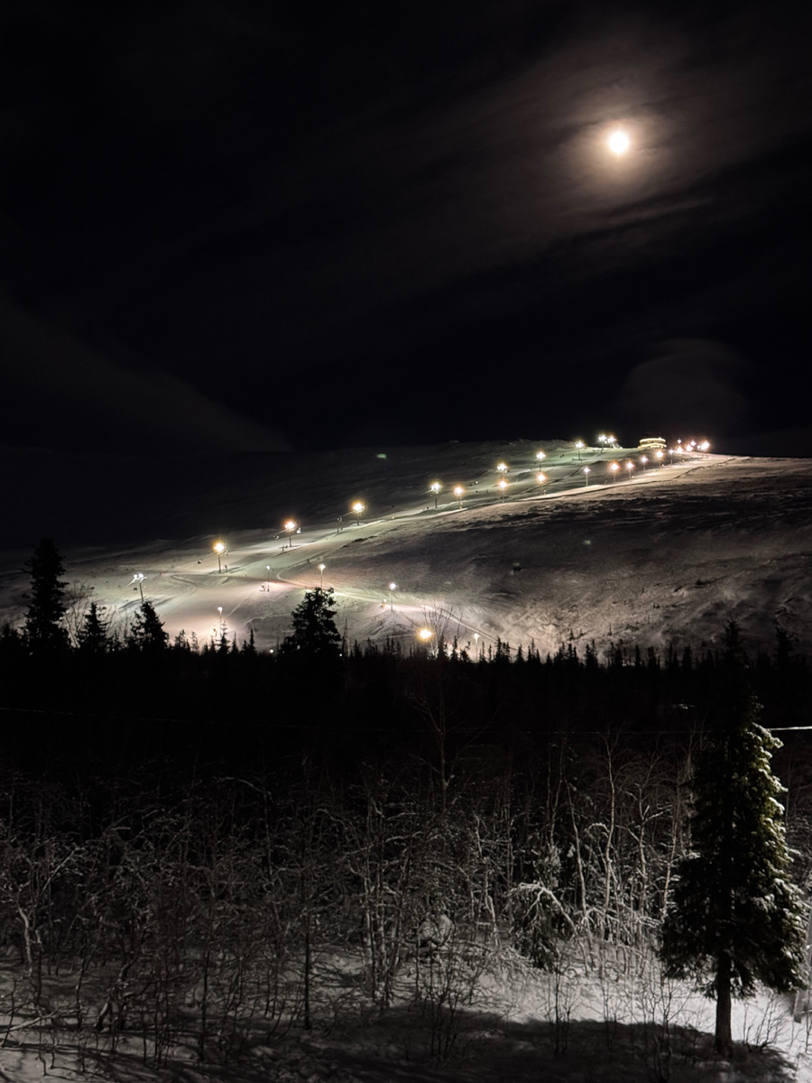 Вид из номера отеля Кировский