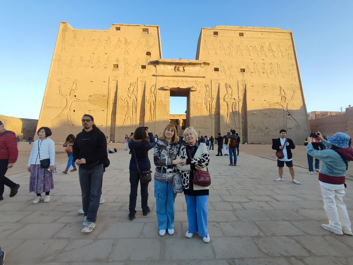 Храм Гора в Эдфу