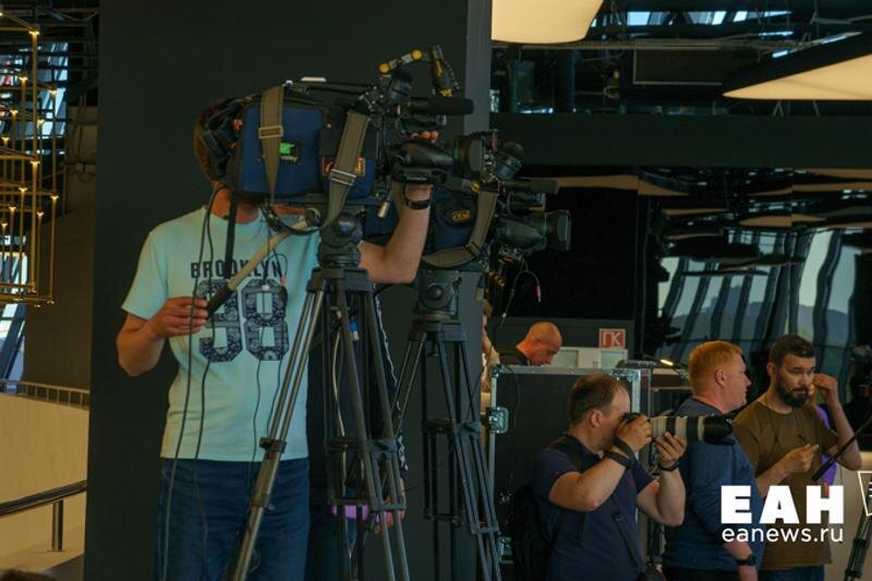    ЕАН / Журналисты