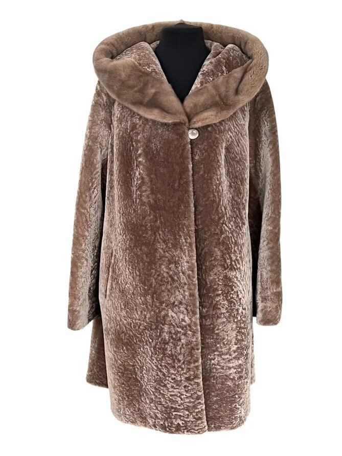 Реконструкция пальто из астрагана. Ателье Ирины Берзиной.