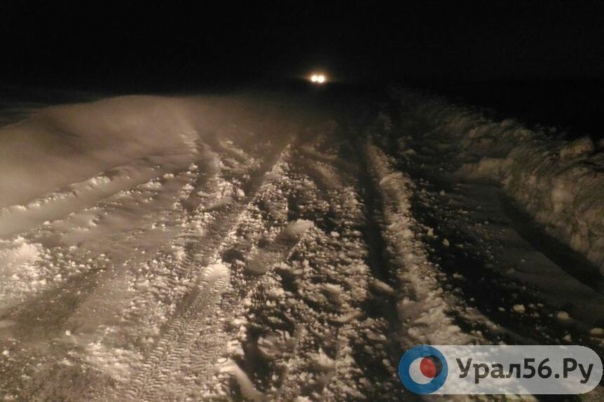    В ближайшие сутки в Оренбургской области возможны снежные заносы и перекрытия трасс