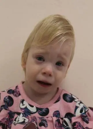 СОФИИ НУЖНА СЕМЬЯ!!!