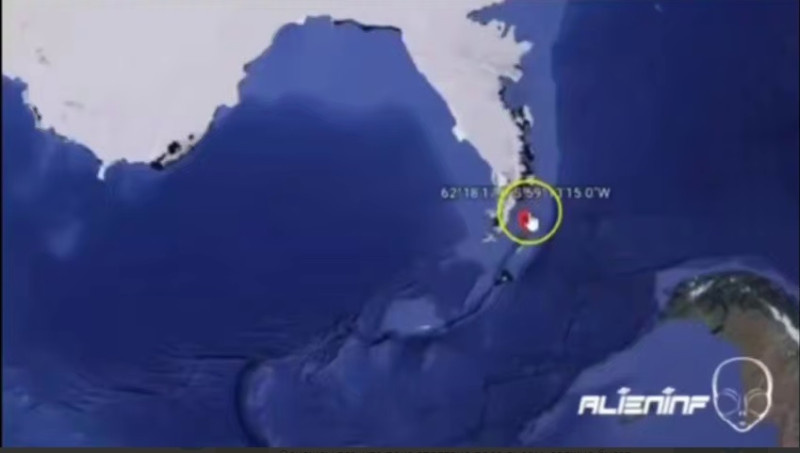 Виртуальные археологи опять обнаружили пирамидальные структуры в Антарктиде.