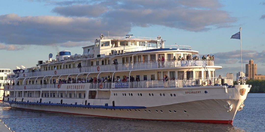 Речный круиз на теплоходе «Президент»: эмоции с первых минут