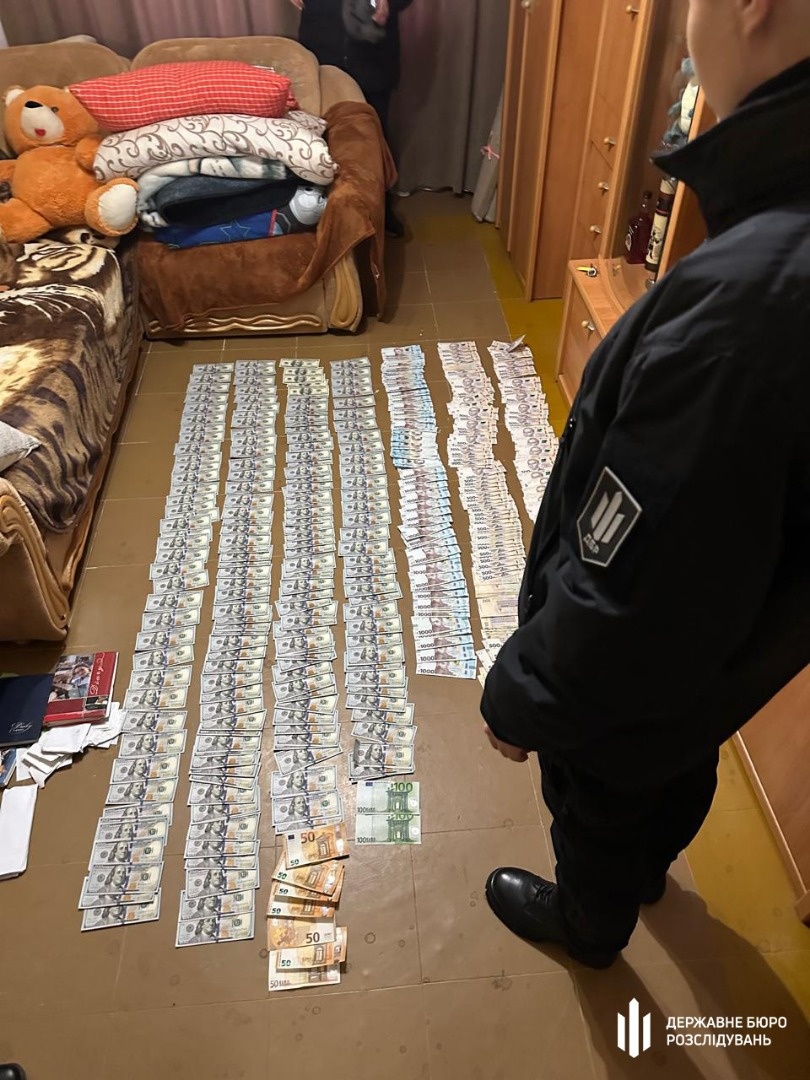    На Украине начальник военной продслужбы сказочно обогатился на снабжении ВСУ гнилой едой