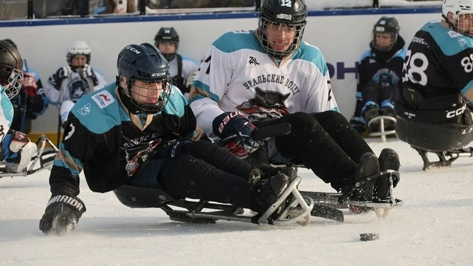Уральский полпред Артем Жога высоко оценил уровень инклюзивного хоккея