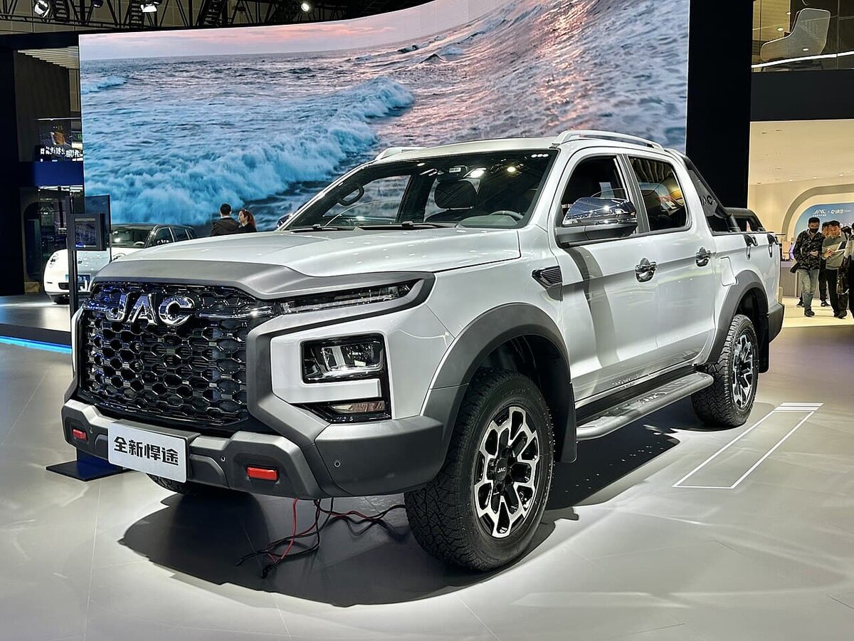   JAC T9