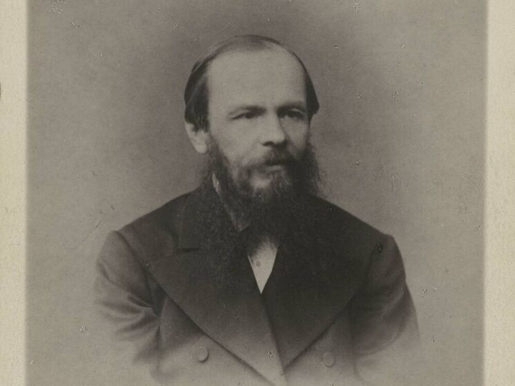     В память о писателе в Старой Руссе состоялась панихида в церкви святого великомученика Георгия Победоносца. Фото: пресс-служба Новгородского музея-заповедника