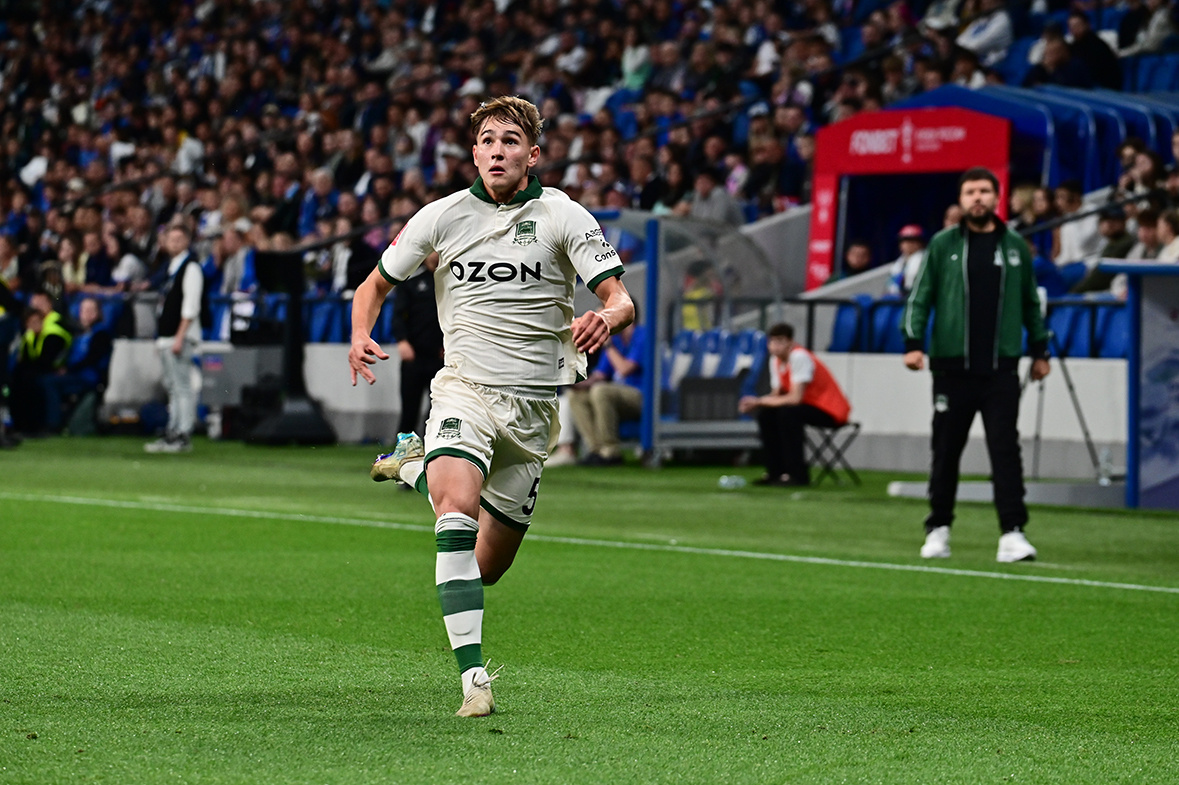    Артем Хмарин. Global Look Press