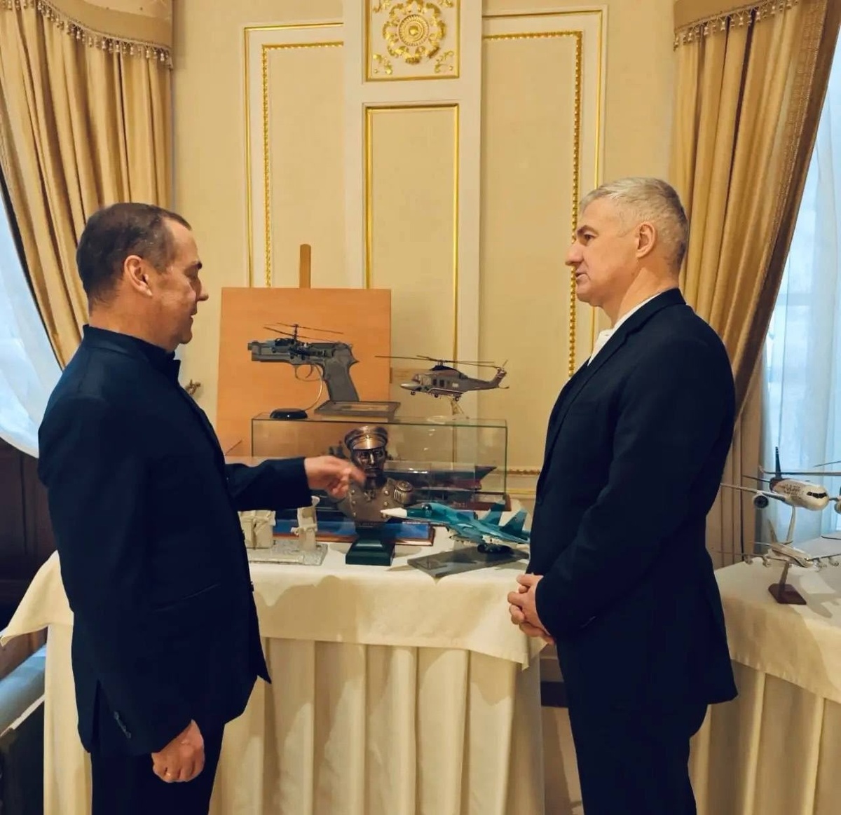    Фото: со страницы главы Карелии Артура Парфенчикова