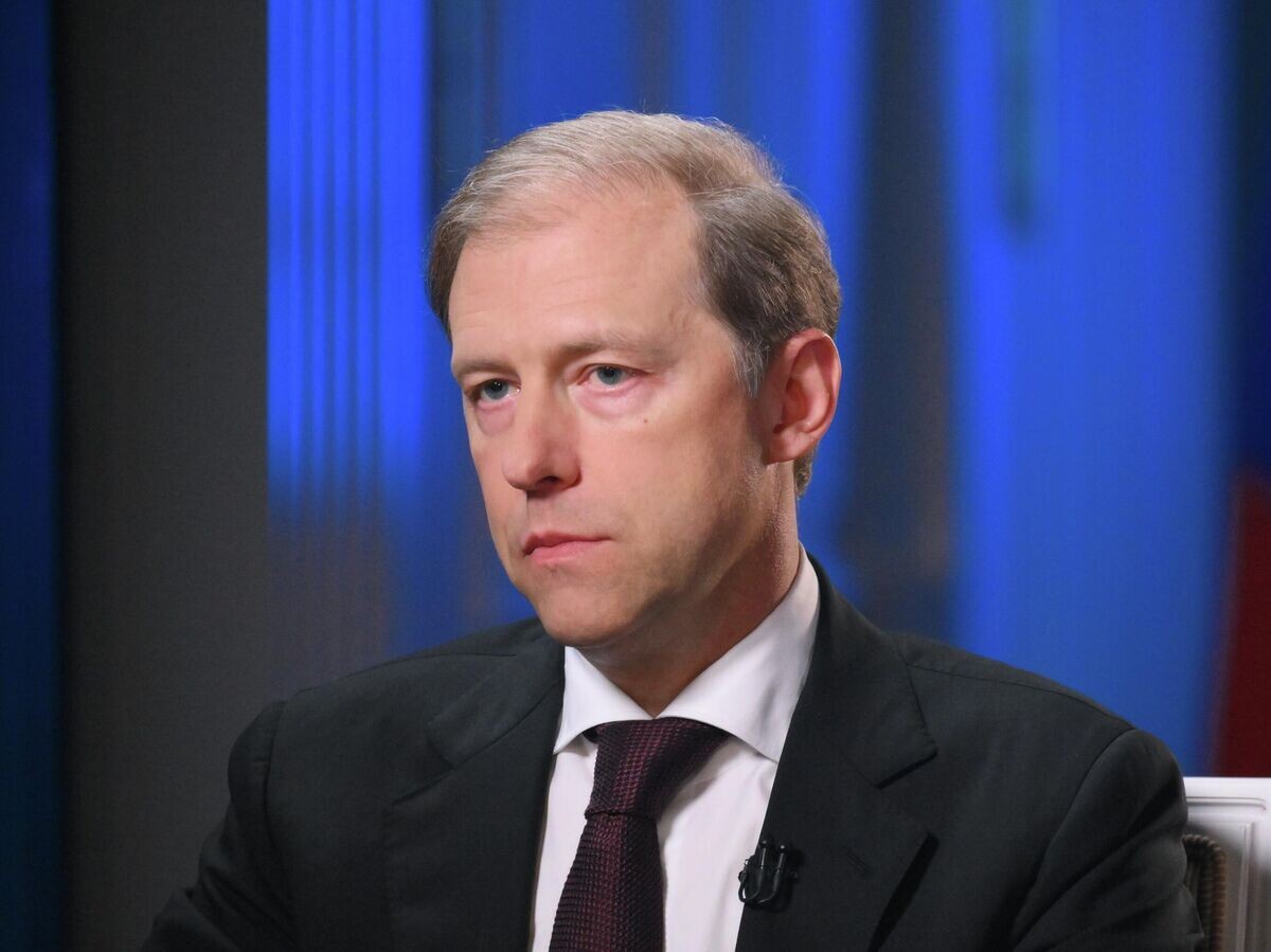    Первый заместитель председателя правительства РФ Денис Мантуров | © РИА Новости / Евгений Биятов