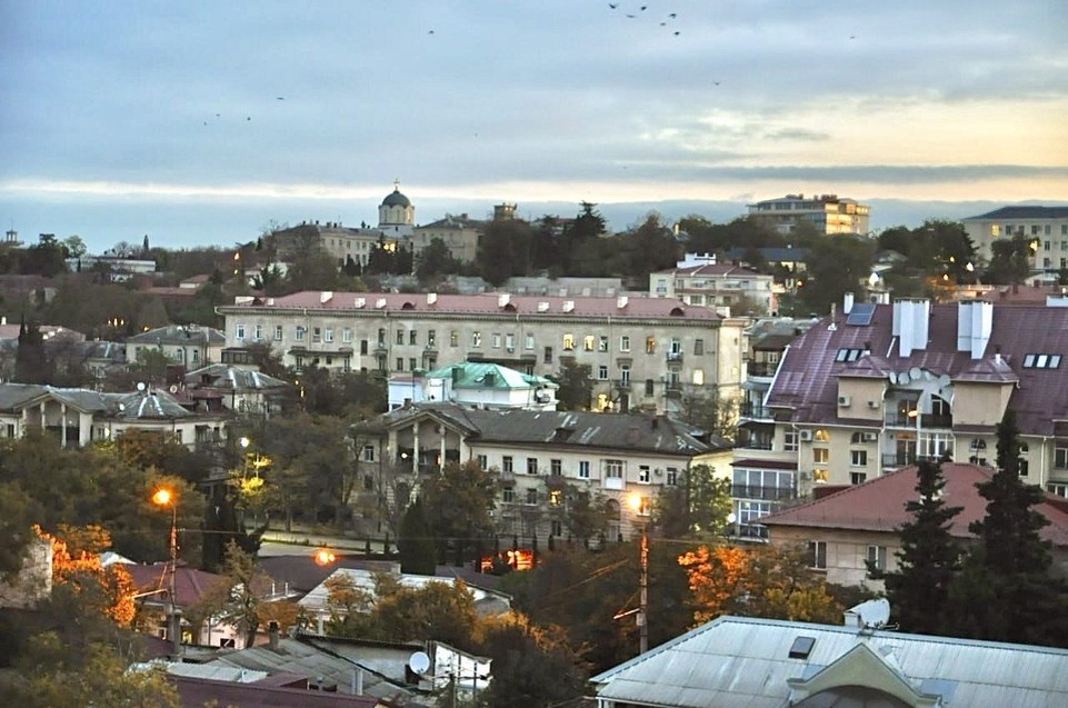    В Севастополе продолжает действовать высокий уровень террористической опасности. Валерия Черных