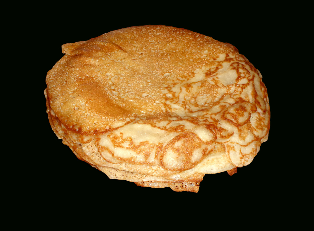 Вот такие вкуснейшие блины у меня получились. Фото автора