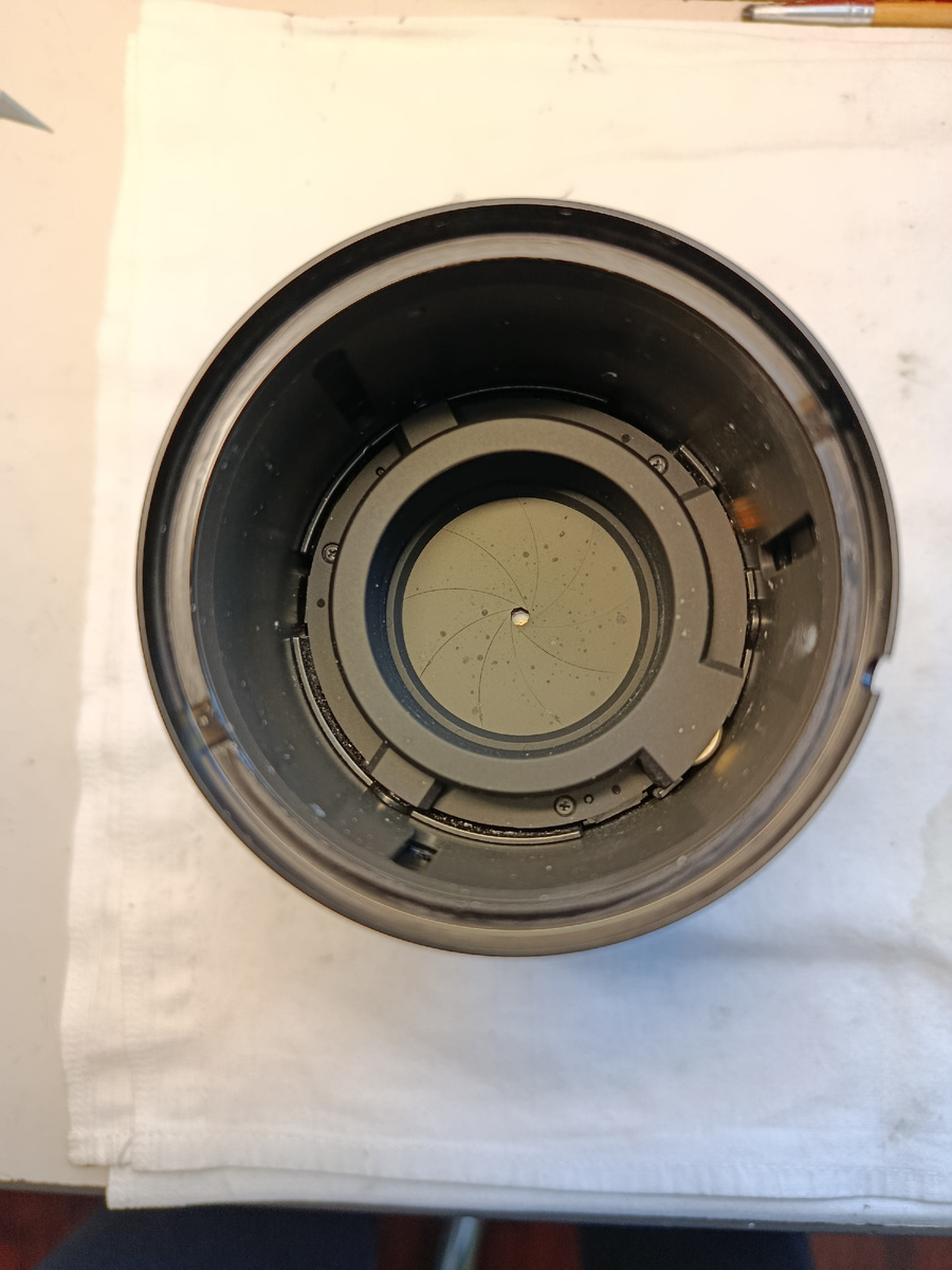 Диафрагма Tamron 35-150 до ремонта.