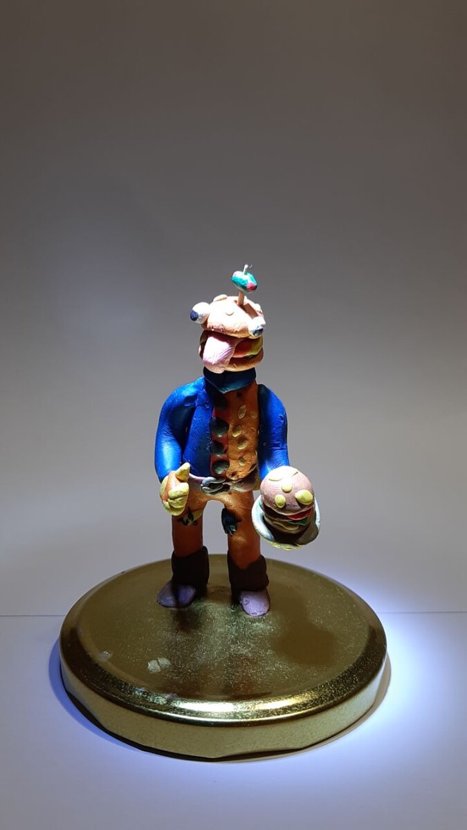 Бургермэн из Fortnite. Вид спереди