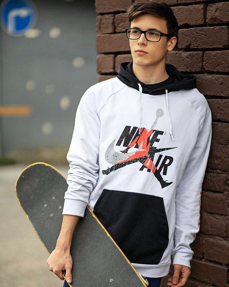 Мартин Авербух.