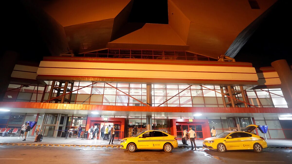   Ernesto Mastrascusa / EPA / TASS