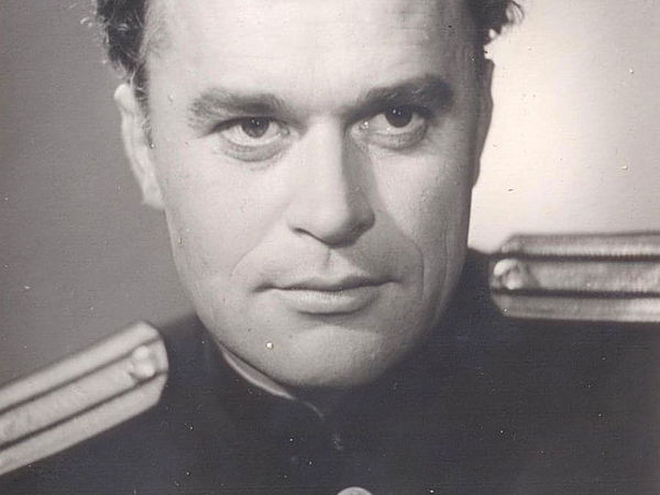 Кадр из фильма "Голубая стрела"