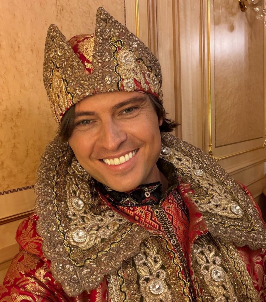 Фото из ТГК Прохора Шаляпина📷    «Прошка ведь очень добрый»: Татьяна Судец рассказала Сурену Каграманову про Шаляпина и бабушек
