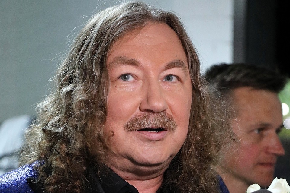    Поклонники переживают за Игоря Николаева. Лариса КУДРЯВЦЕВА/ЭГ