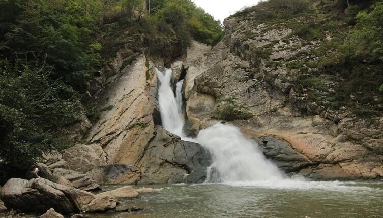    Чем прекрасен Южный Дагестан? Хучнинский водопад. Фото: Олег Мар, по лицензии CC BY-SA 4.0 